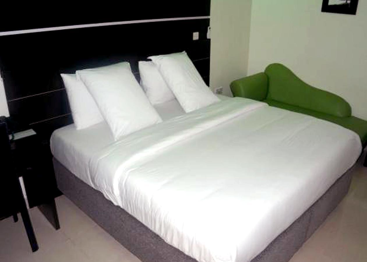 Hotel De Rigg Place 3*